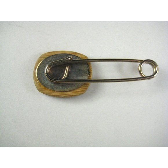 Safety Pin Brooch 2 In Vintage 50s 60s Goldtone Wooden Jewelry Modern MOD - Picture 3 of 4